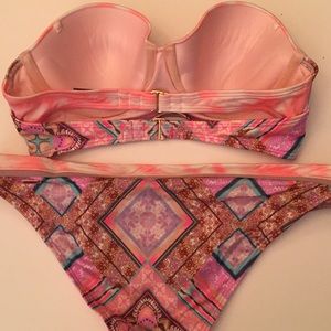 Victoria secret swimsuit. Medium bottom 34B top